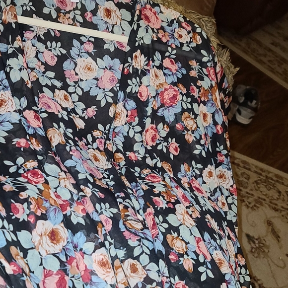 Large Lularoe Shirley NWOT